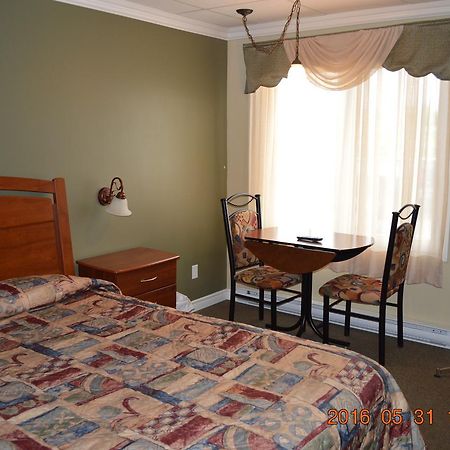 Motel-Auberge Hélene Victoriaville Eksteriør bilde