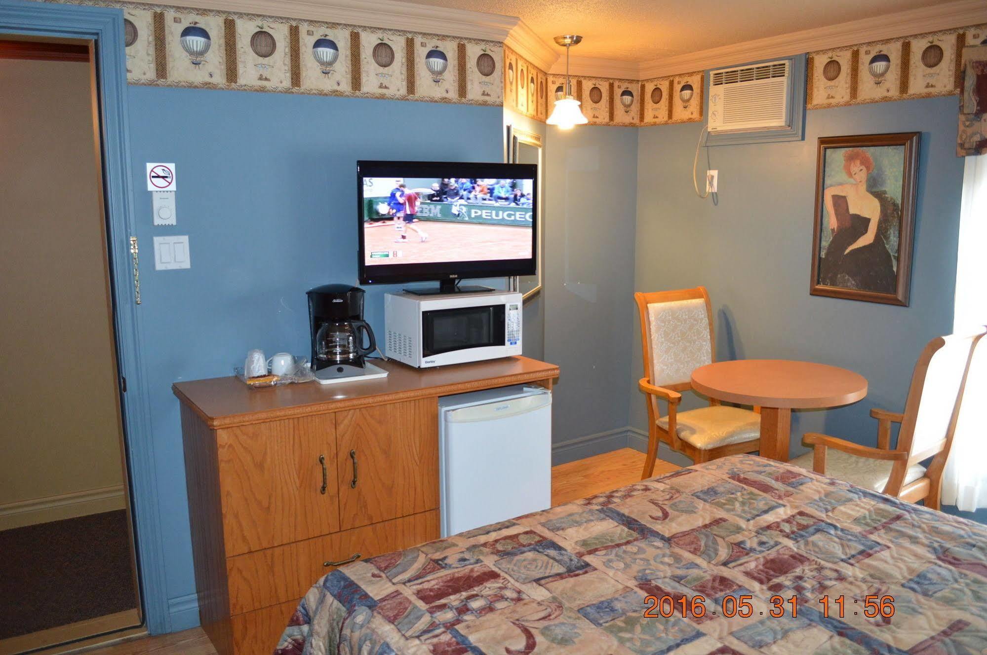 Motel-Auberge Hélene Victoriaville Eksteriør bilde